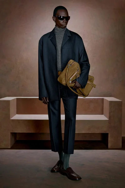 Look 17